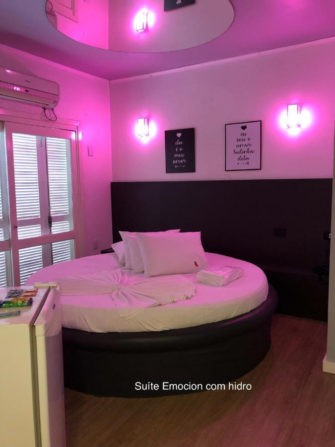 Motel Del Fuego (Adults Only) 佩洛塔斯 外观 照片