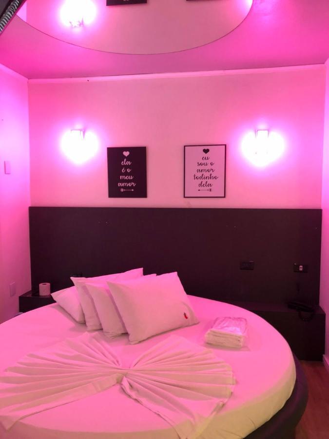 Motel Del Fuego (Adults Only) 佩洛塔斯 外观 照片
