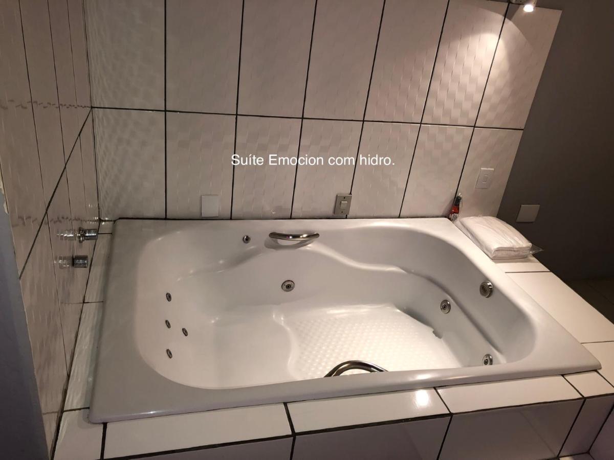 Motel Del Fuego (Adults Only) 佩洛塔斯 外观 照片