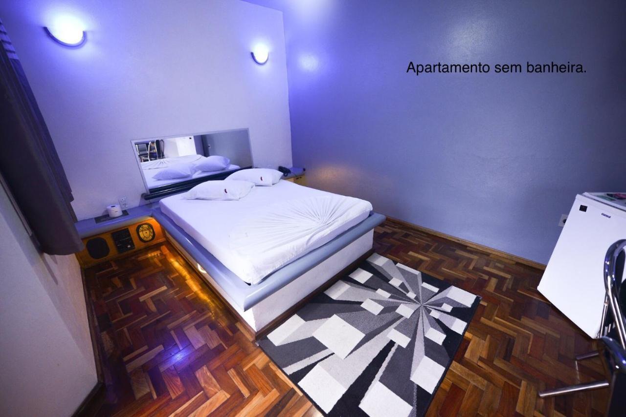 Motel Del Fuego (Adults Only) 佩洛塔斯 外观 照片